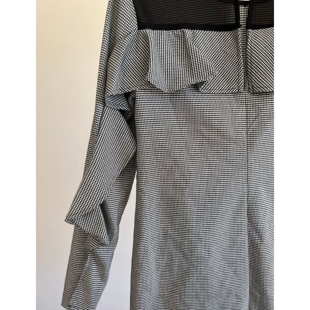 BCBGeneration Black and White Ruffled Long Sleeve Mini Dress Women’s XS Preppy - Picture 3 of 5